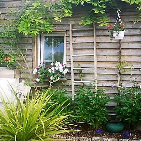 Bed & Breakfast La Cour Du Puits, Earl Grey Cormeilles (Eure)