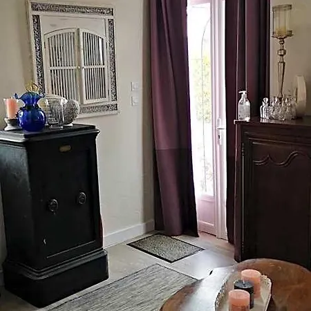 La Cour Du Puits, Earl Grey Bed & Breakfast